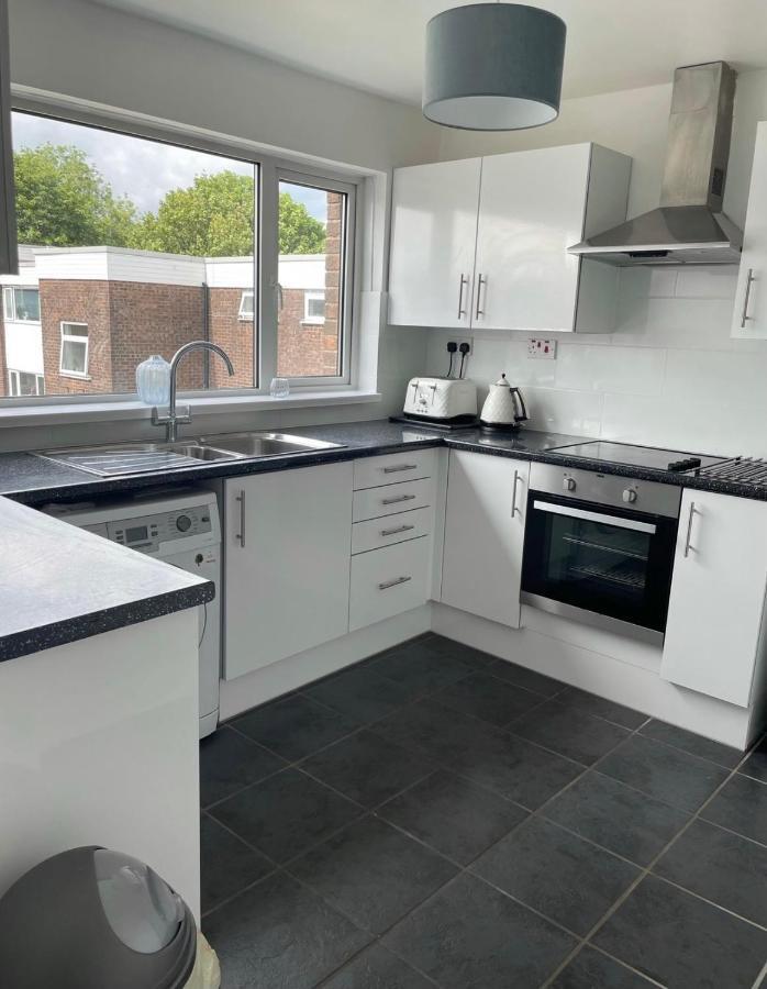 Cozy Flat 15 Mins From City Centre With Parking Διαμέρισμα Κάρντιφ Εξωτερικό φωτογραφία