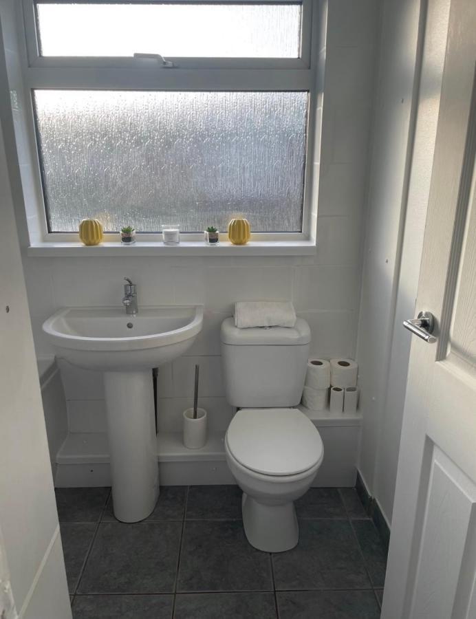 Cozy Flat 15 Mins From City Centre With Parking Διαμέρισμα Κάρντιφ Εξωτερικό φωτογραφία